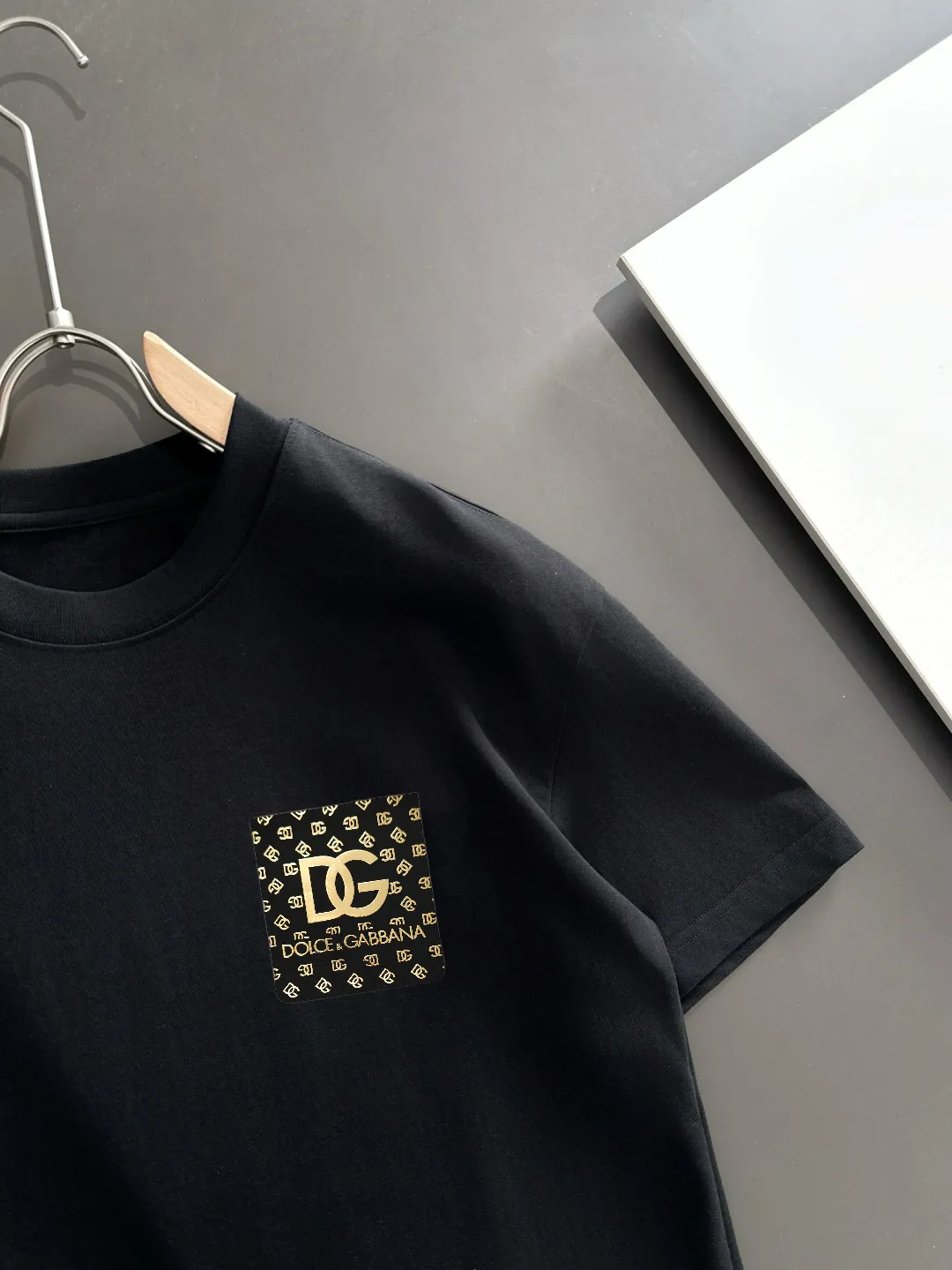 ，DG Same Style T ！ Logo ！ ！ Breathable ， 。Premium ， ！ Same Style！ ：Black White Size：S-xx L